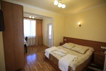 Фото номера Стандартный двухместный номер с 1 кроватью и видом на сад Отель Jermuk Ani Hotel г. Джермук 6