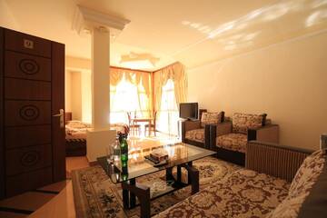 Фото номера Люкс, вид на сад Отель Jermuk Ani Hotel г. Джермук 3