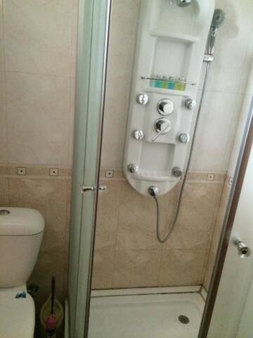 Фото номера Полулюкс с балконом для 3 взрослых Отель Nairi Hotel г. Джермук 3
