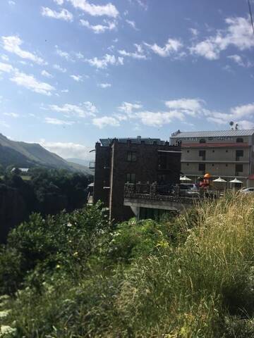 Фотографии Отель Nairi Hotel г. Джермук (Армения) №3 Фото Отель Nairi Hotel г. Джермук 3