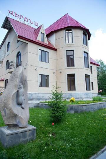 Фотографии Отель Jermuk Verona Resort г. Джермук (Армения) №2 Фото Отель Jermuk Verona Resort г. Джермук 2