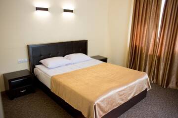 Фото номера Люкс с видом на озеро Отель Jermuk Verona Resort г. Джермук 3