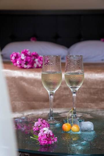 Фото номера Большой двухместный номер с 1 кроватью Отель Jermuk Verona Resort г. Джермук 3